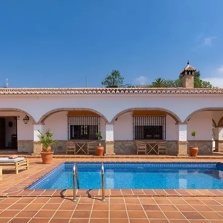بيت للعطل Finca-los-almendrales مالقة